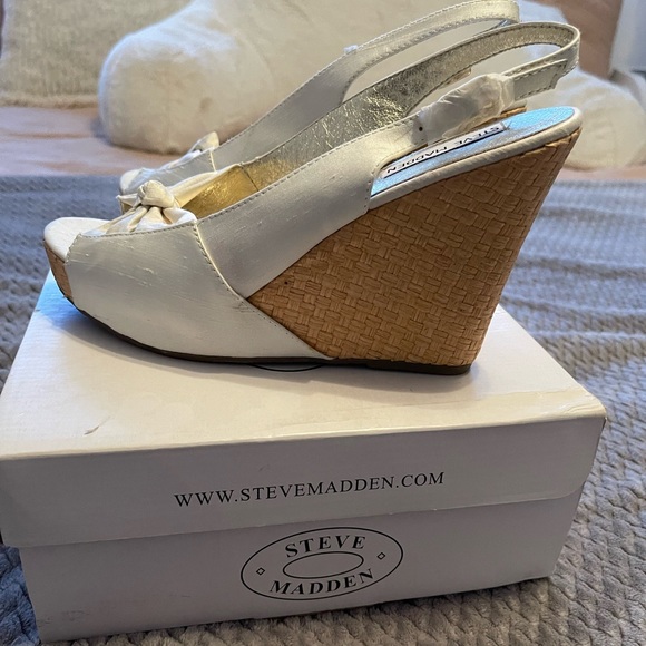 Steve Madden White Wedges - Picture 6 of 6